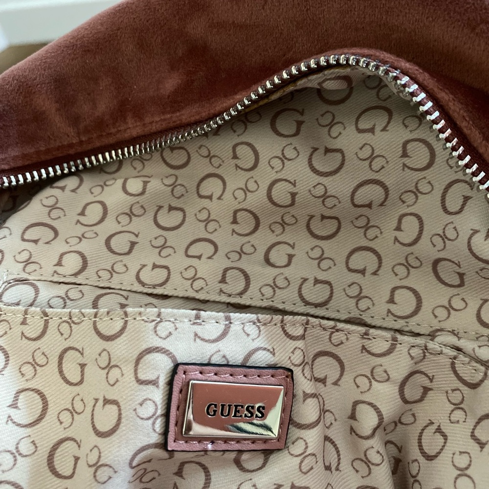 Guess - Small Backpack - Picture 4 of 4